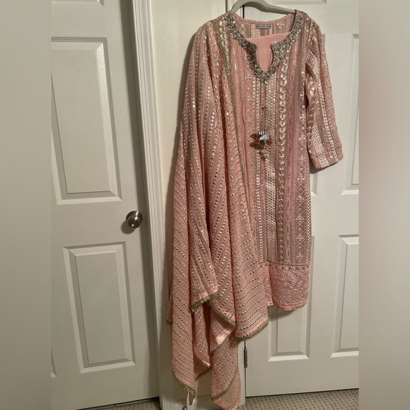 Kanwal Malik 4 piece shirt slip dupatta trouser - Picture 3 of 4